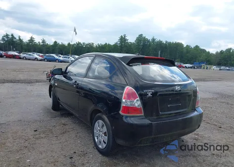 2009 Hyundai Accent Gs z USA, uszkodzony, nr VIN KMHCM36C39U142283